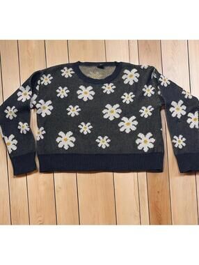 Womens S Cropped Sweater Black Daisy Flower Crew Neck Long Sleeve Boxy - IJOAH